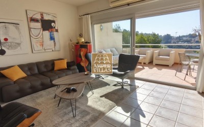 A beautiful bungalow located next to the Altea Golf Club.